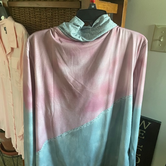 Dress Tops - Picture 1 of 4